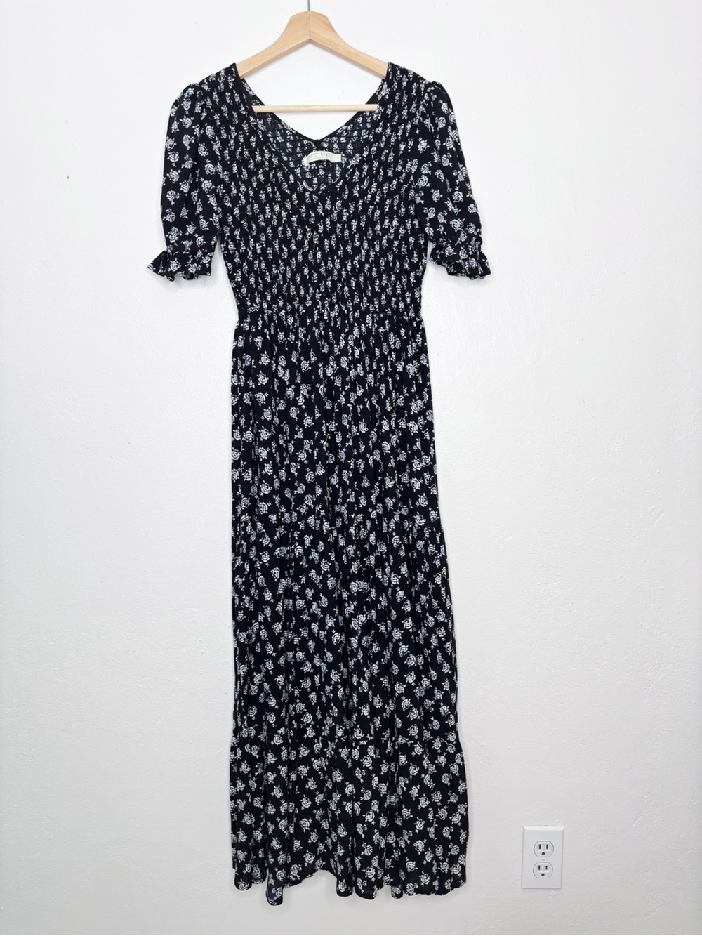 Christy Dawn Brooklyn Dress Black Floral Smocked Tiered Midi Size XS LIKE NEW!